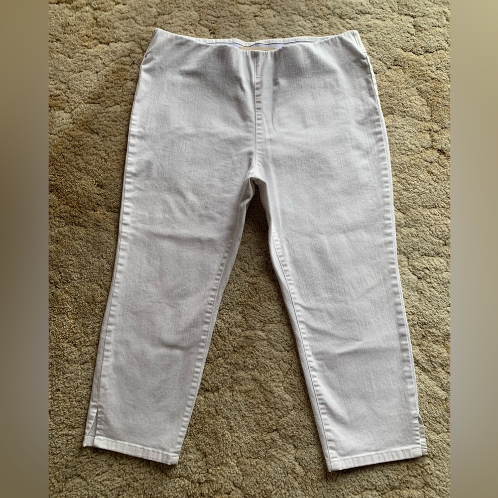 EUC Soft Surroundings White Pull-On Stretch Capri Jeans Size PXL/Fits US 16